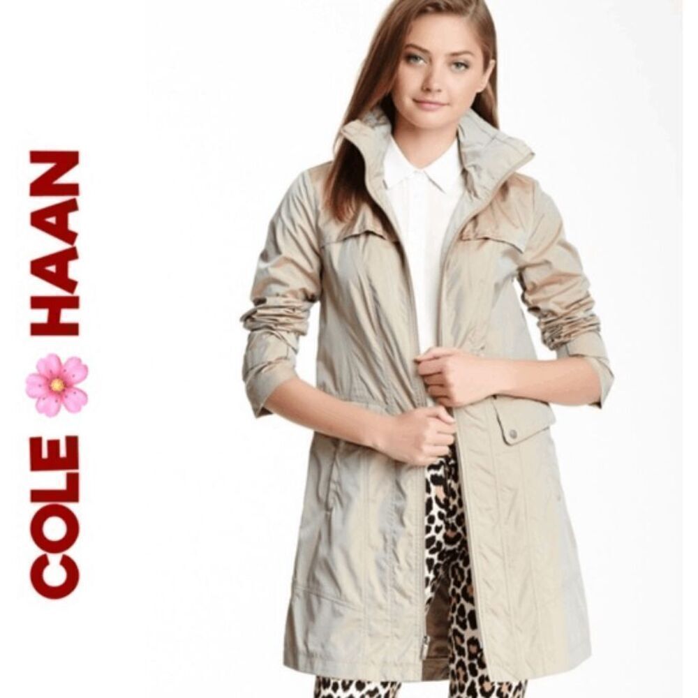 Cole Haan Signature Bow Back Packable Rain Jacket Iridescent Topaz Size‎ Medium